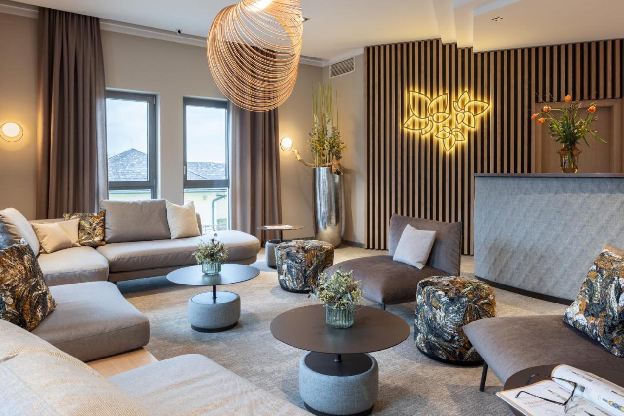 Hotel Turmhof Гумпольдскирхен Экстерьер фото