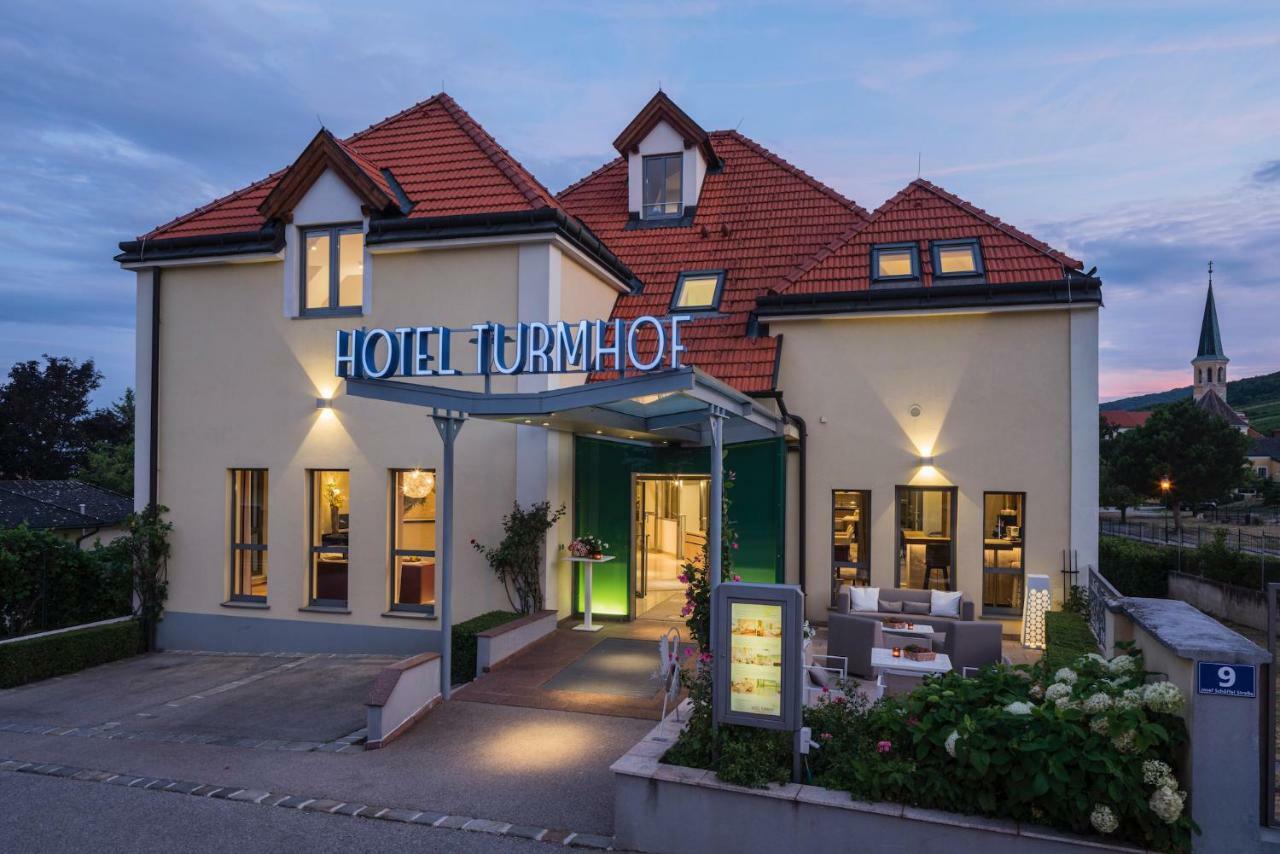 Hotel Turmhof Гумпольдскирхен Экстерьер фото